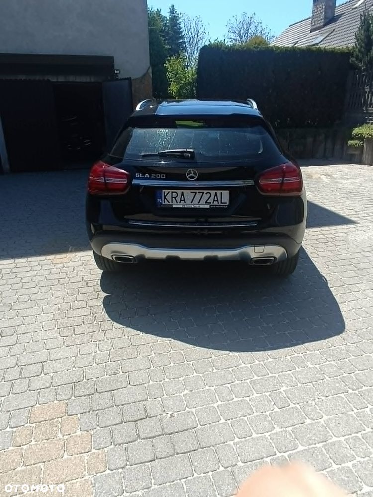 Mercedes-Benz GLA 200 7G-DCT Style - 3