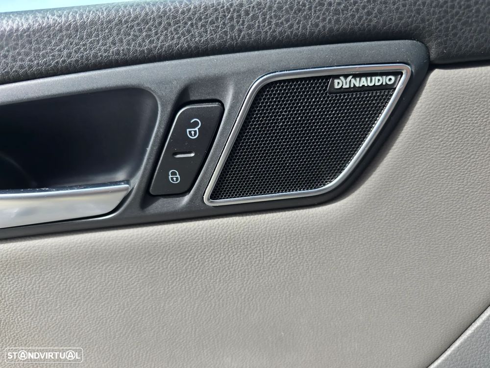 VW Sharan 2.0 TDI Blue Highline DSG - 12