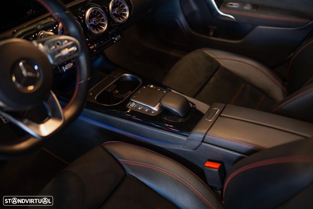 Mercedes-Benz CLA 250 e Shooting Brake AMG Line - 24