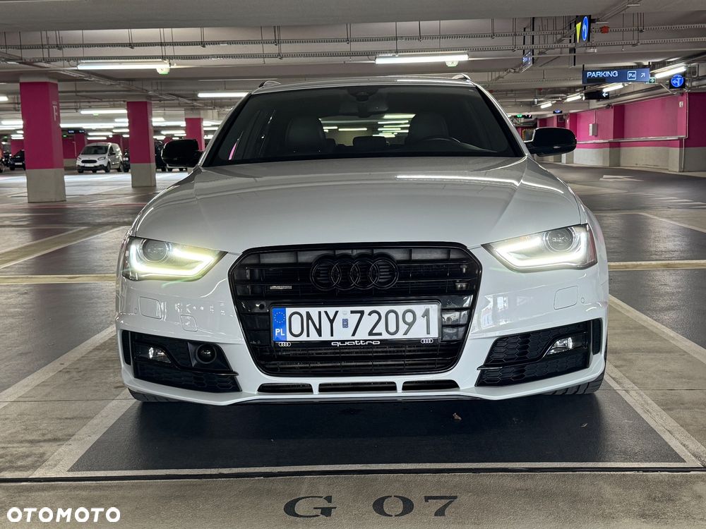 Audi A4 Avant 2.0 TDI DPF quattro S tronic S line Sportpaket - 2