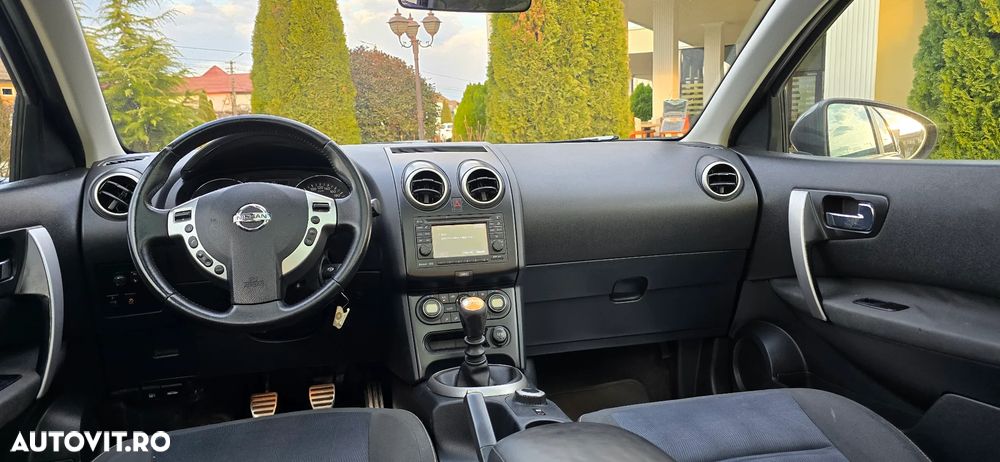 Nissan Qashqai 1.6 DCI 4 x 4 DPF Start/Stop tekna - 8