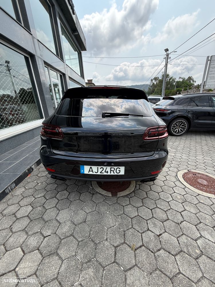 Porsche Macan Turbo - 4