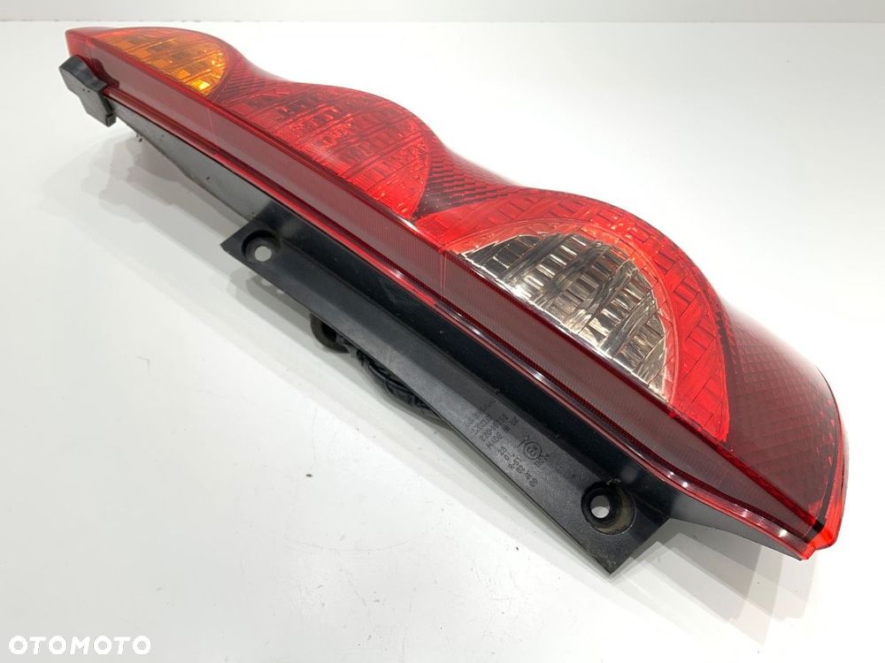LAMPA PRAWY TYŁ  NISSAN NOTE (E11, NE11) 2005 - 2013 1.4 65 kW [88 KM] benzyna 2006 - 2012 - 3