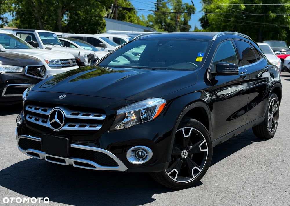 Mercedes-Benz GLA 250 4-Matic AMG Line - 2