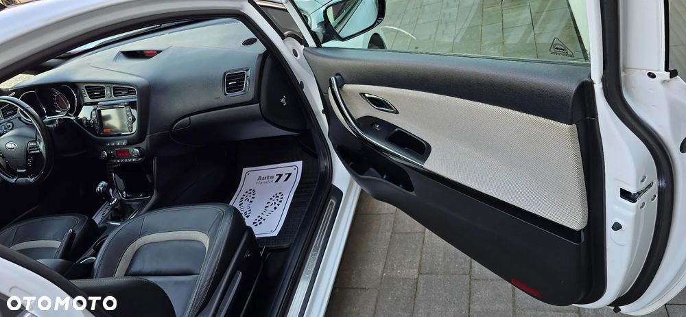 Kia Ceed 1.6 CRDi L - 17