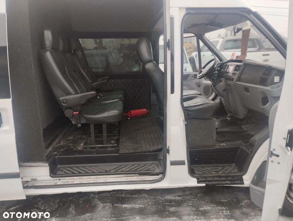 Ford transit 4x4 AWD 6 osobowy - 3
