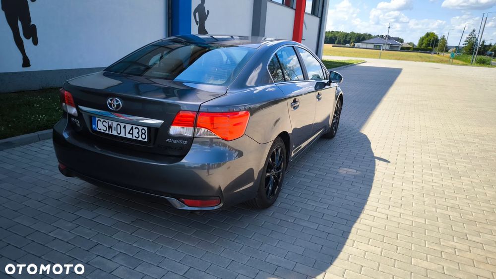 Toyota Avensis 1.8 Premium MS - 8