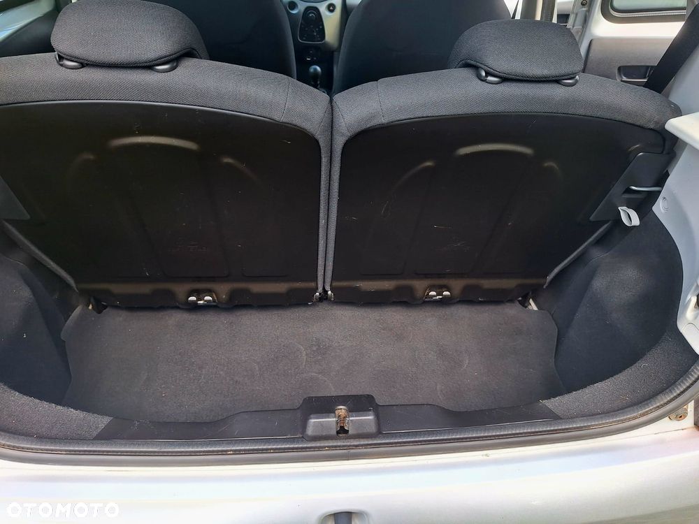 Peugeot 108 - 9
