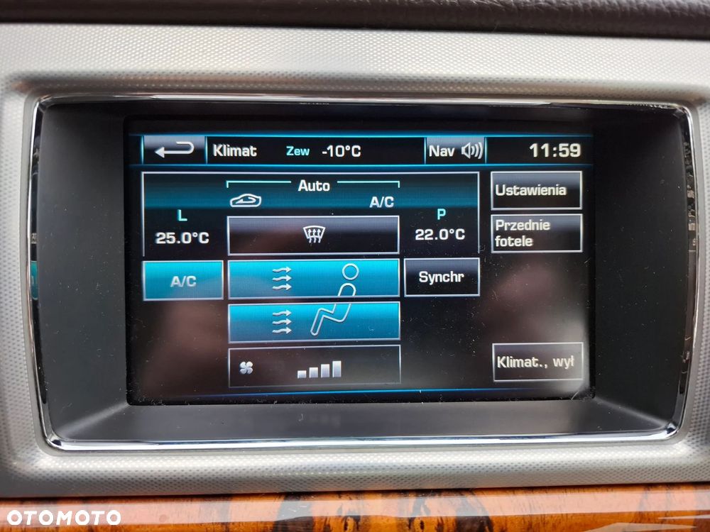 Jaguar XF 3.0 V6 D Luxury - 36