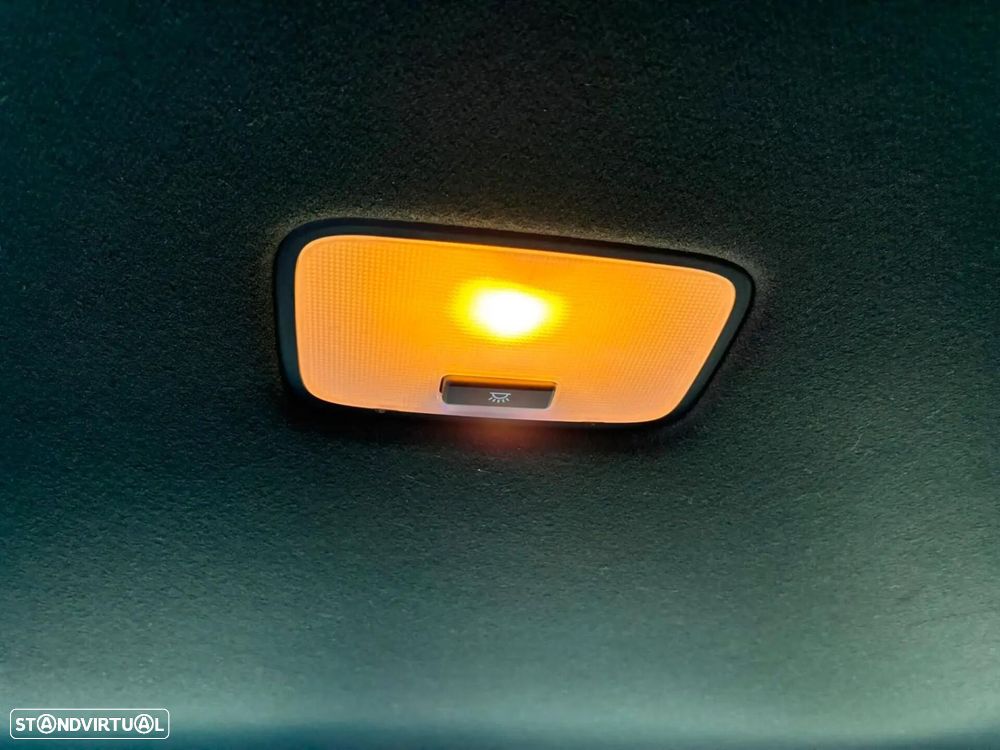 Hyundai Kauai 1.6 GDi HEV Premium - 27