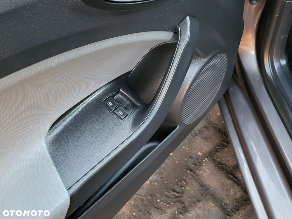 Seat Ibiza 1.2 12V Style - 28