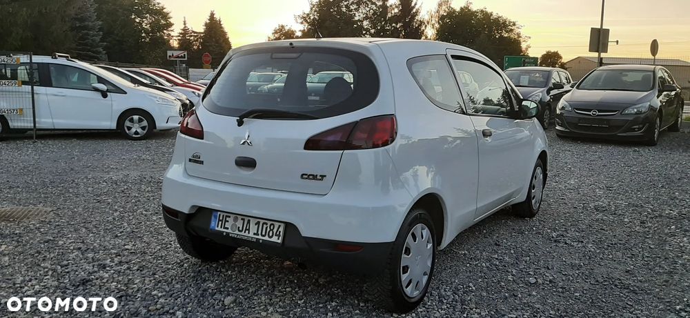 Mitsubishi Colt - 20