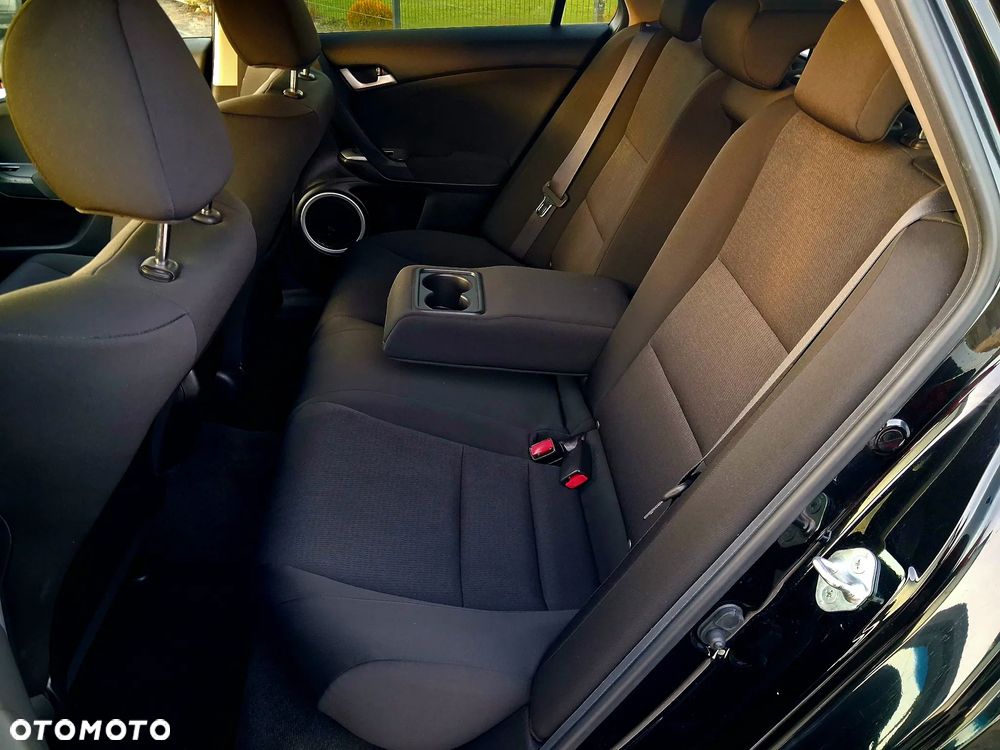 Honda Accord 2.0 Executive - 28