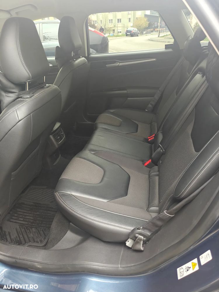 Ford Mondeo 2.0 TDCI PowerShift AWD Titanium - 5