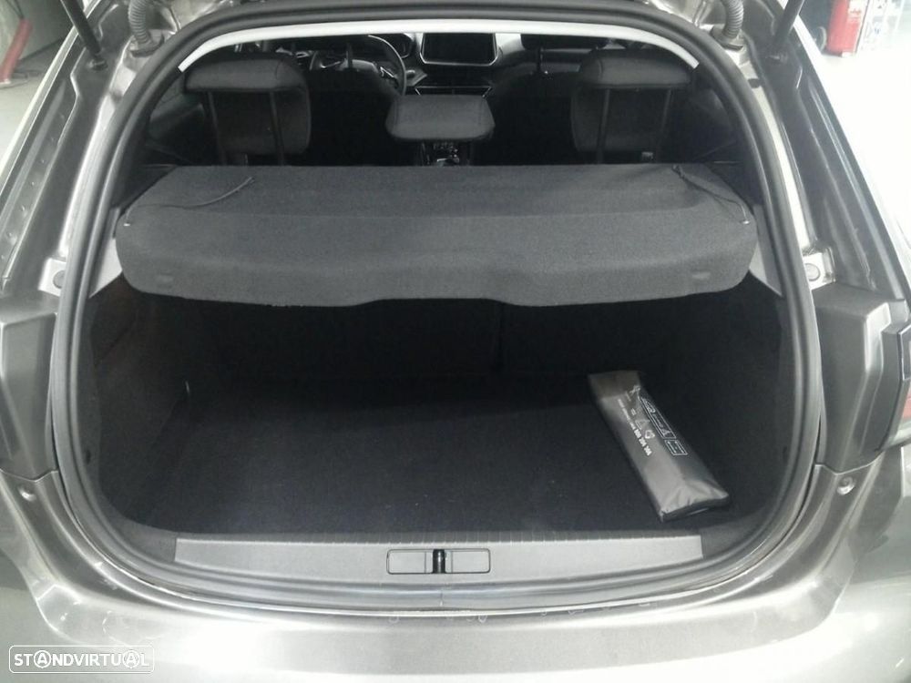 Peugeot 208 1.2 PureTech Active Pack - 8