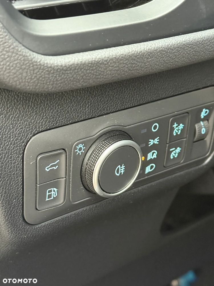 Ford Kuga 2.5 Duratec PHEV ST-LINE - 21