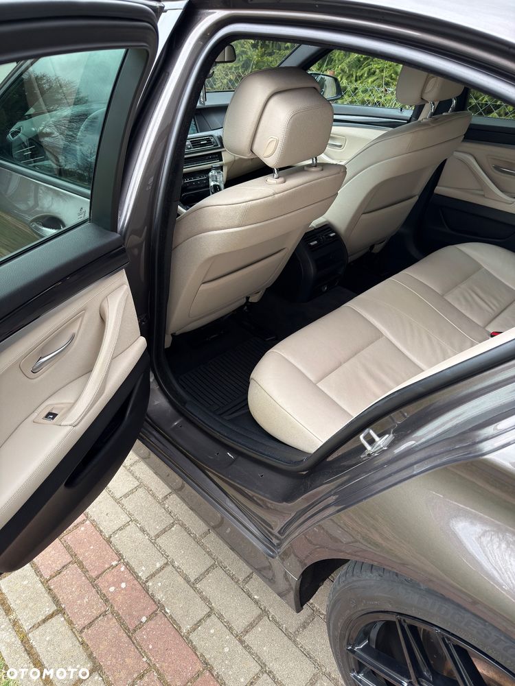 BMW Seria 5 520d - 11