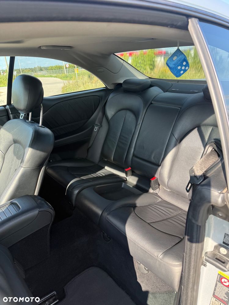 Mercedes-Benz CLK 350 Avantgarde - 25