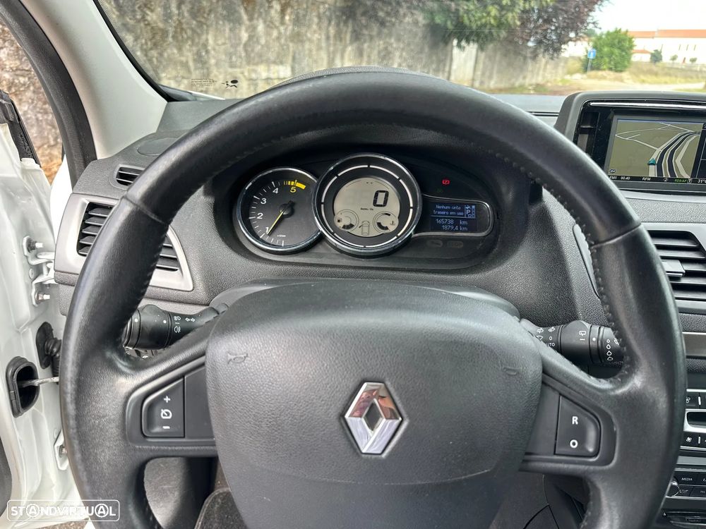 Renault Mégane Sport Tourer dCi 110 FAP EDC BOSE Edition - 23