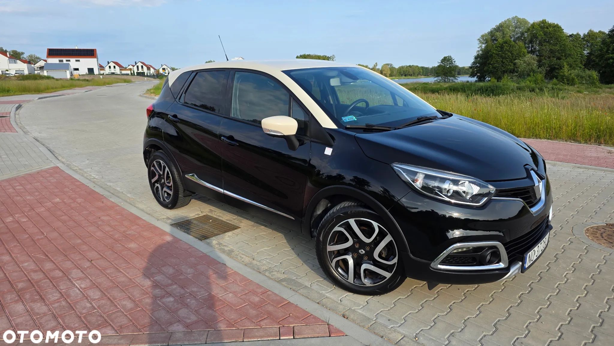 Renault Captur 1.2 TCe Helly Hansen EDC - 1
