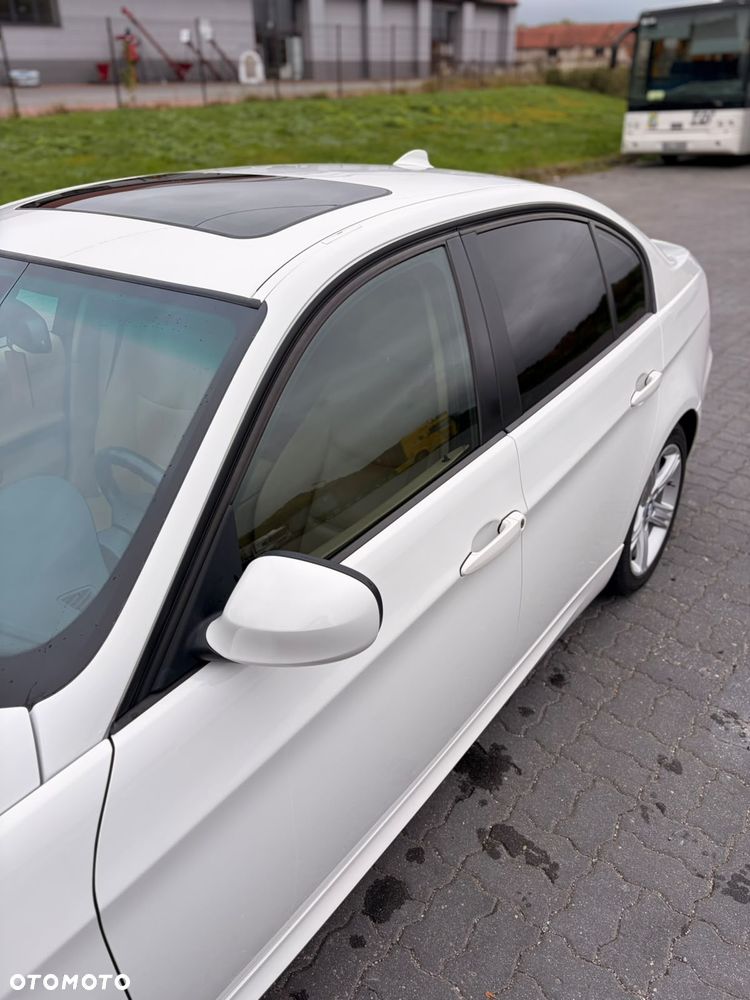 BMW Seria 3 320i - 18