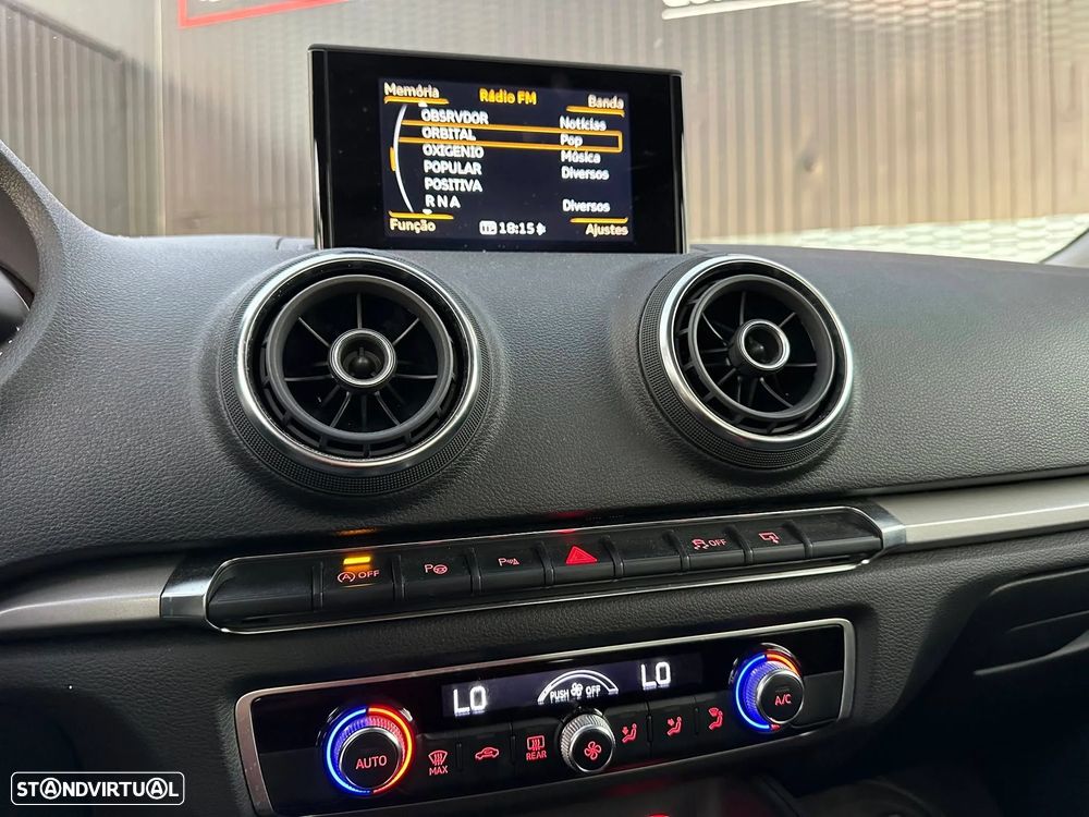 Audi A3 Sportback 1.6 TDI Attraction - 12