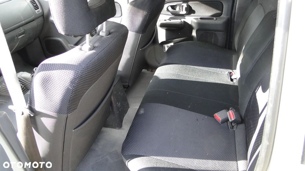 Mitsubishi L200 2.5 TD Intense - 10