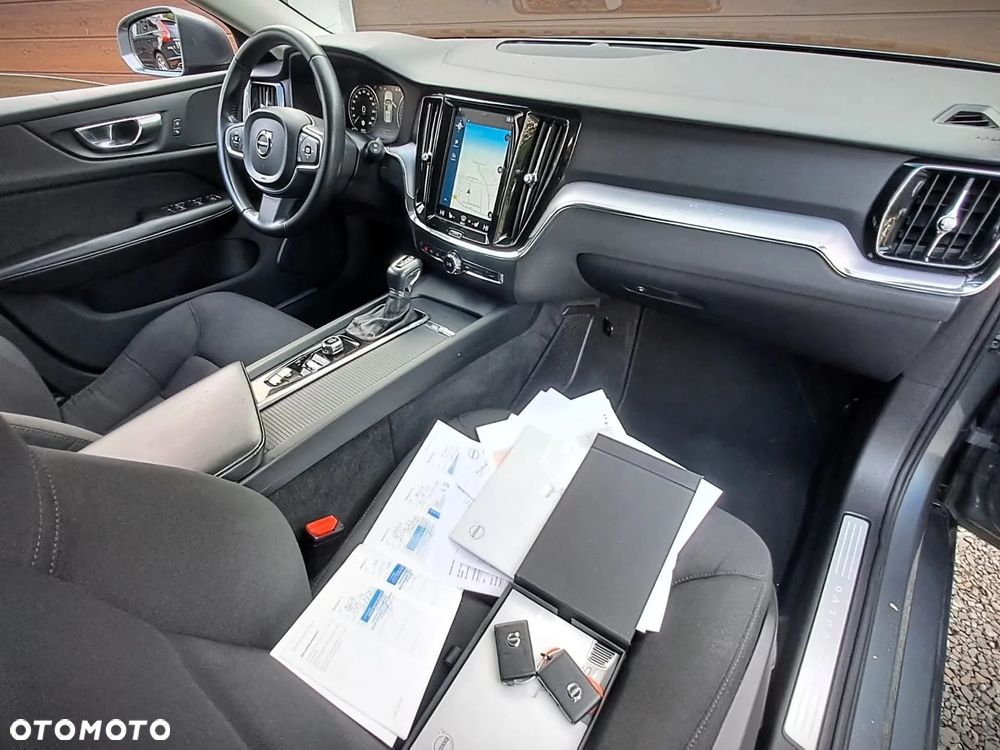 Volvo V60 D4 Geartronic Momentum - 11