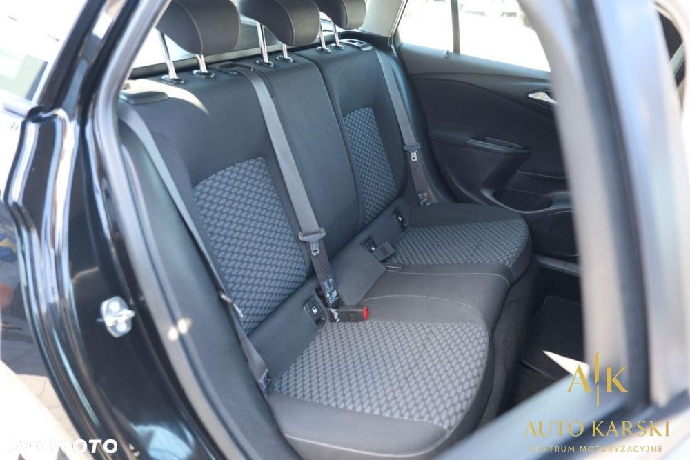 Opel Astra - 37