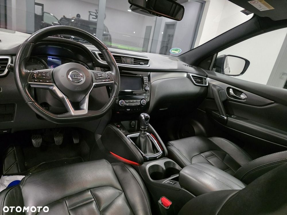 Nissan Qashqai 1.6 DIG-T Tekna+ - 16