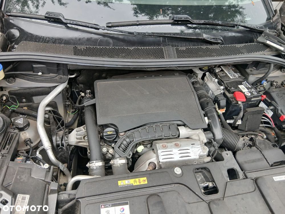 Peugeot 5008 PureTech 130 EAT8 Stop & Start Active Business-Paket - 19
