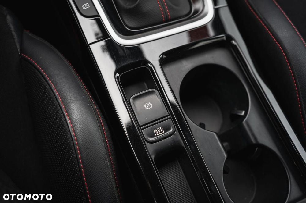 Kia ProCeed - 24