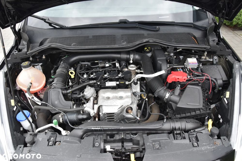 Ford Fiesta 1.0 EcoBoost Titanium - 28