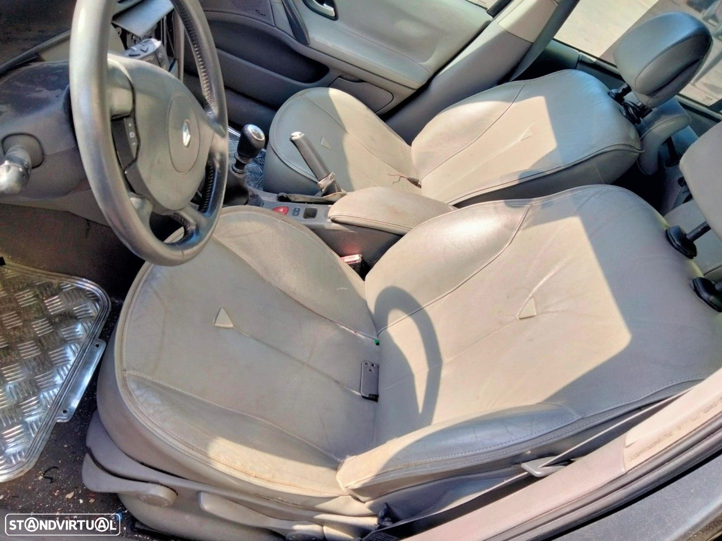 Renault Laguna 2.2 DCI de 2003 disponível para peças - 6