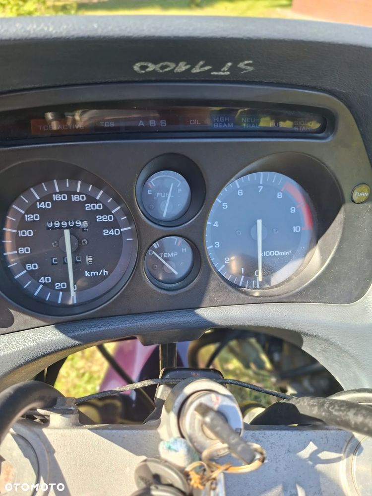 Honda ST - 8