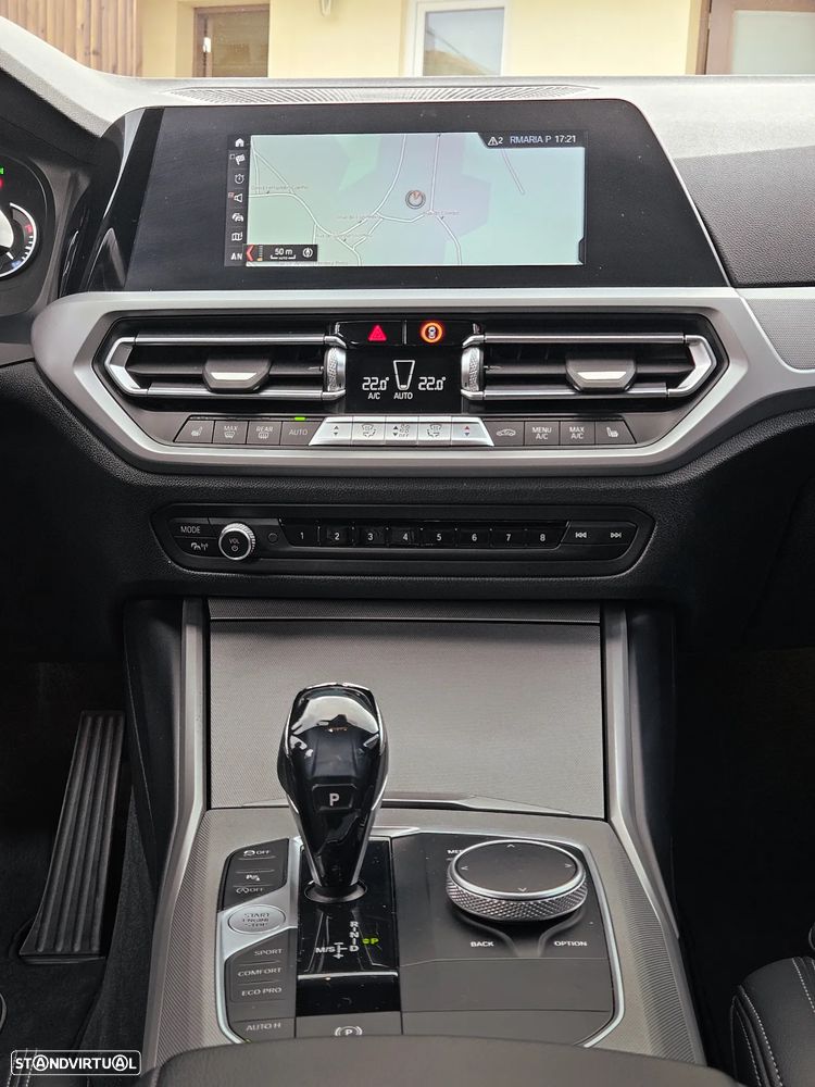 BMW 320 d Aut. Sport Line - 58