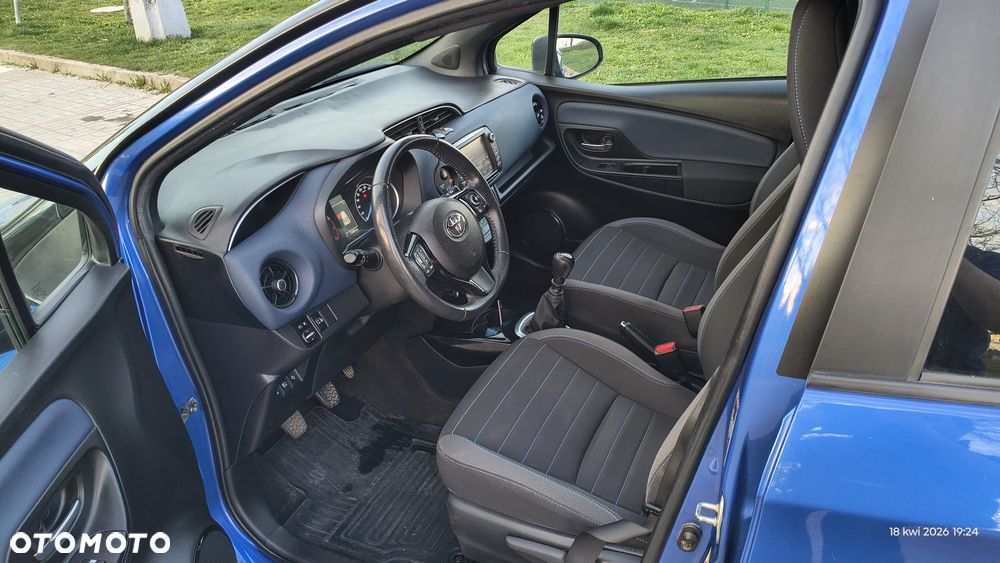 Toyota Yaris 1.5 Dynamic - 7