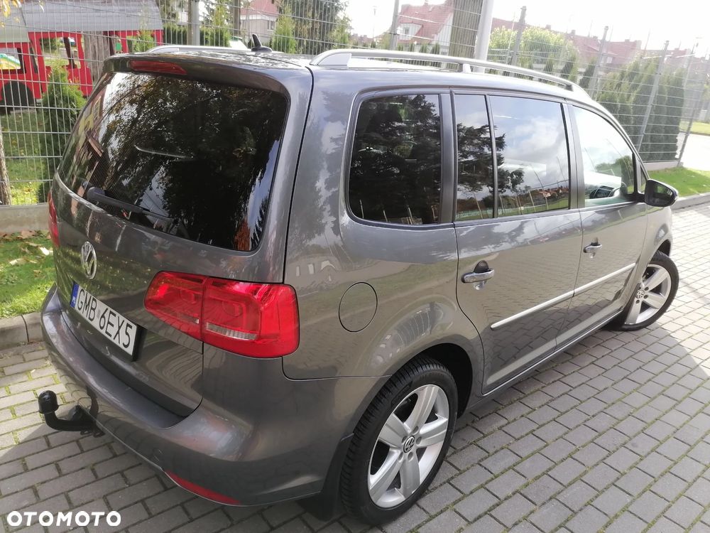 Volkswagen Touran 2.0 TDI DPF BlueMotion Technology Highline - 10