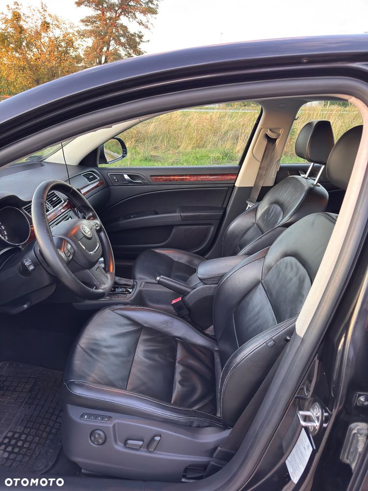 Skoda Superb 2.0 TDI DSG Elegance - 16