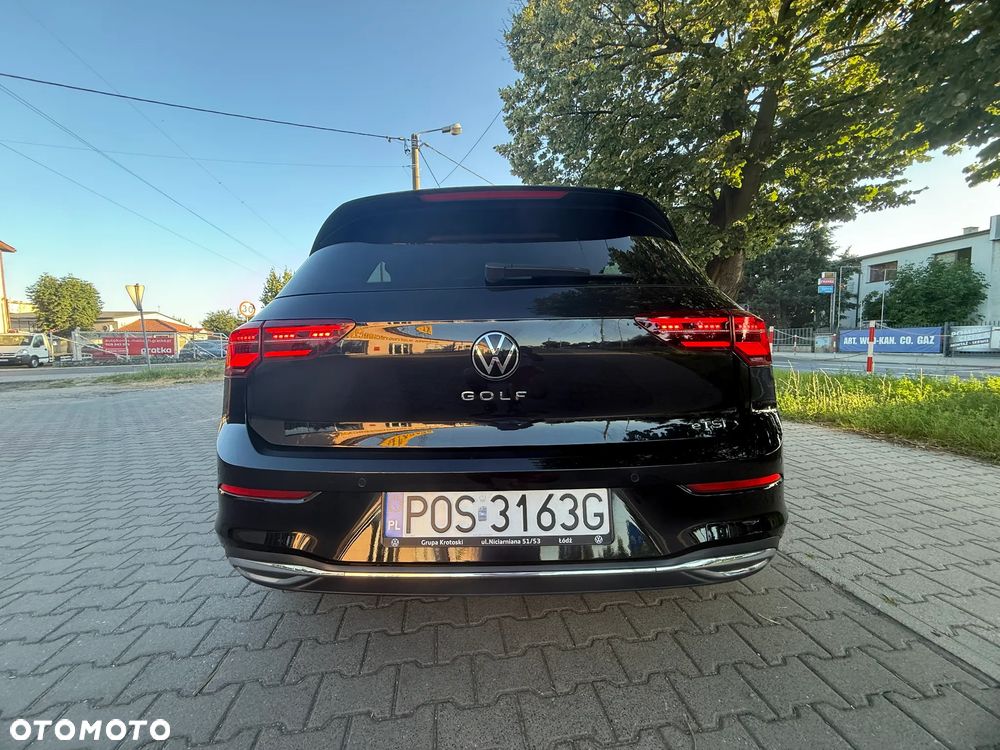 Volkswagen Golf 1.5 eTSI EVO Style DSG - 5