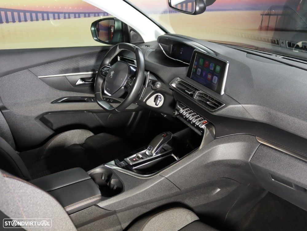 Peugeot 5008 PureTech 130 EAT6 Allure - 14