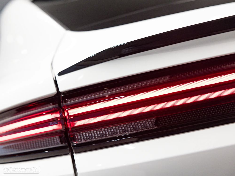 Porsche Cayenne Coupé E-Hybrid Black Edition - 22