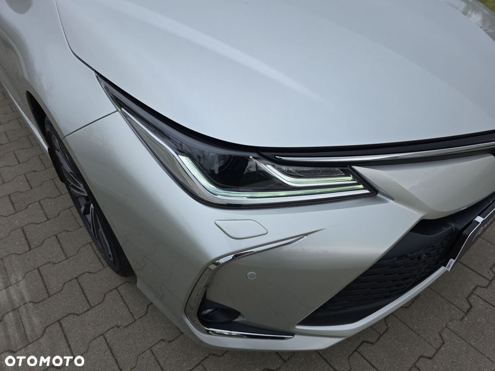 Toyota Corolla - 12