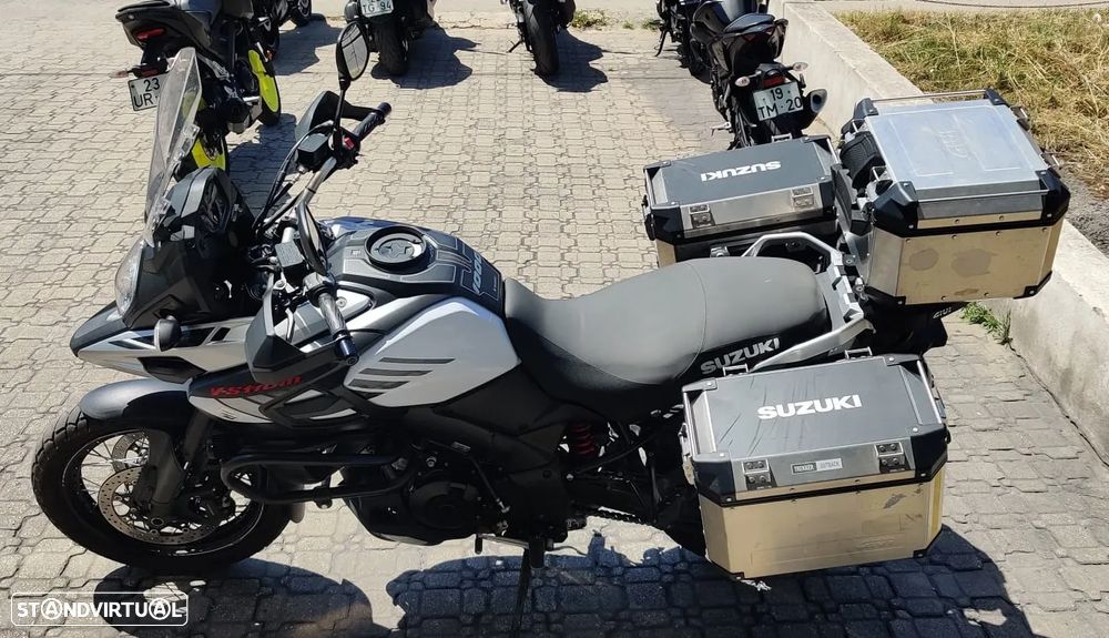 Suzuki DL 1000 VStrom - 4