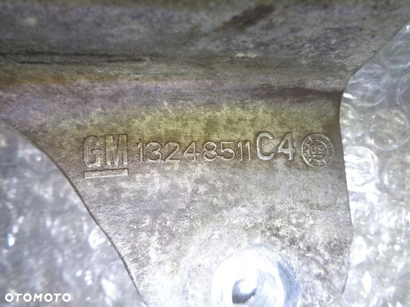 łapa Silnika Podpora Opel Astra Zafira Insignia A16XER C4 - 3