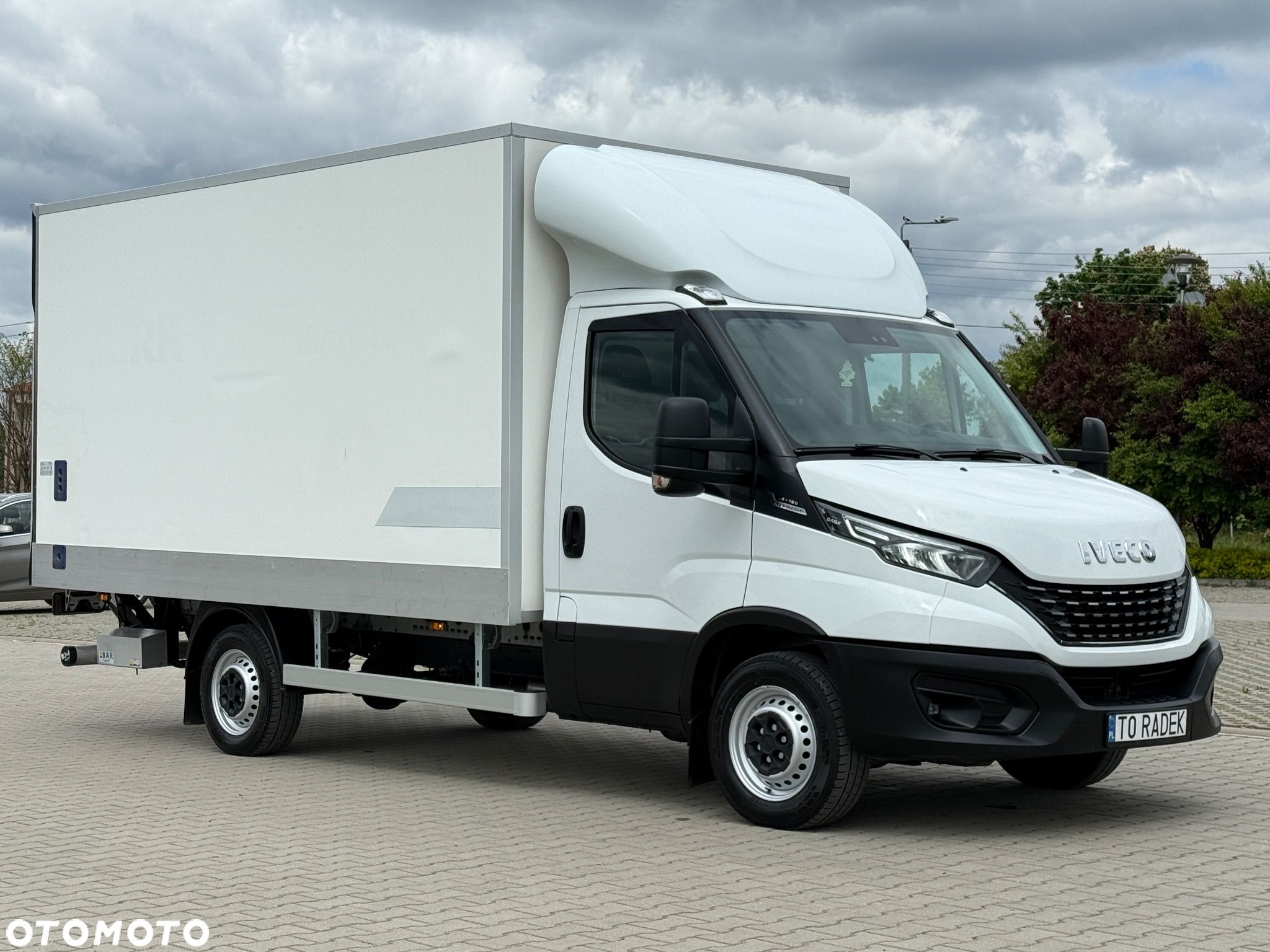 Iveco DAILY 35-160 160KM Hi Matic *Resor+Poduszka* Full LED Kontener * Izoterma +Winda 750KG SUPER STAN!!! - 1