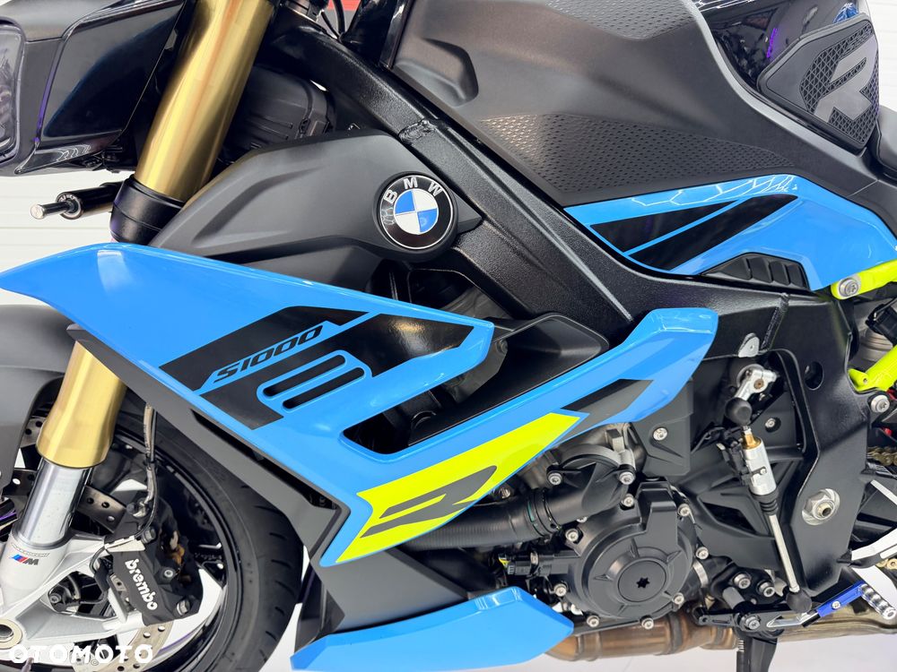 BMW R - 16