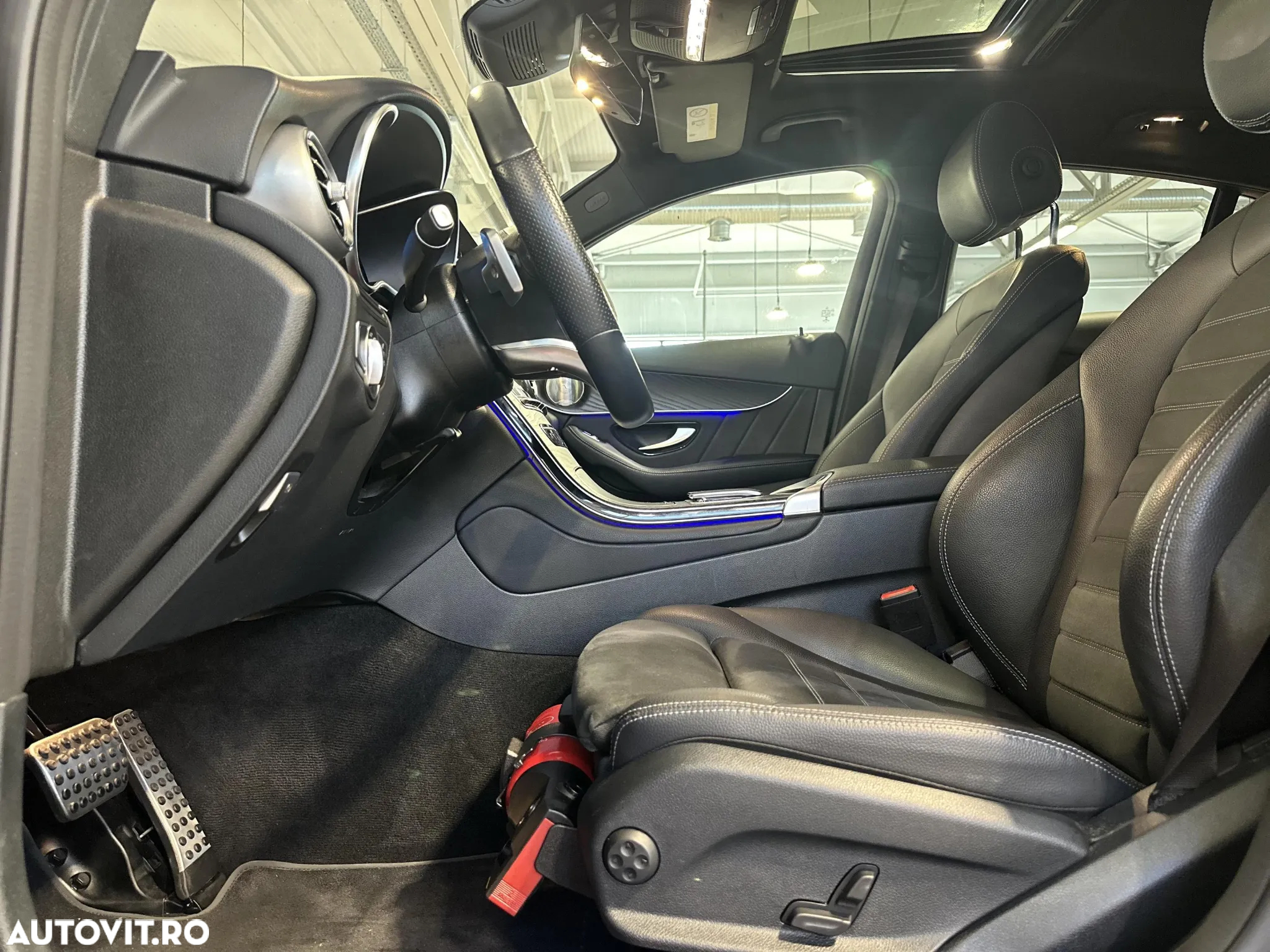 Mercedes-Benz GLC Coupe 300 e 4Matic 9G-TRONIC AMG Line - 24