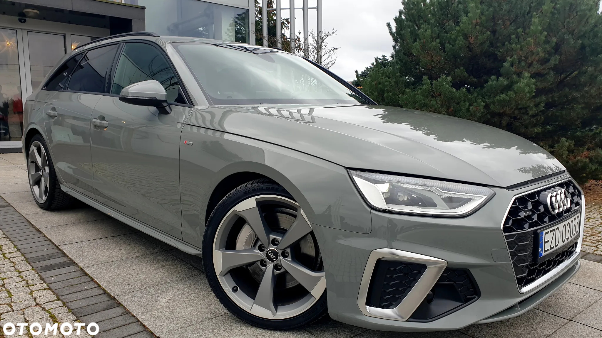 Audi A4 Avant 45 TDI quattro tiptronic S line - 3
