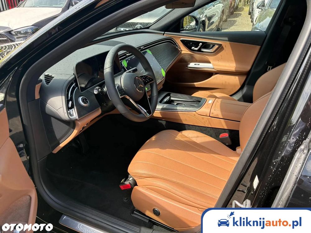 Mercedes-Benz Klasa E 220 d mHEV 4-Matic Exclusive 9G-Tronic - 7